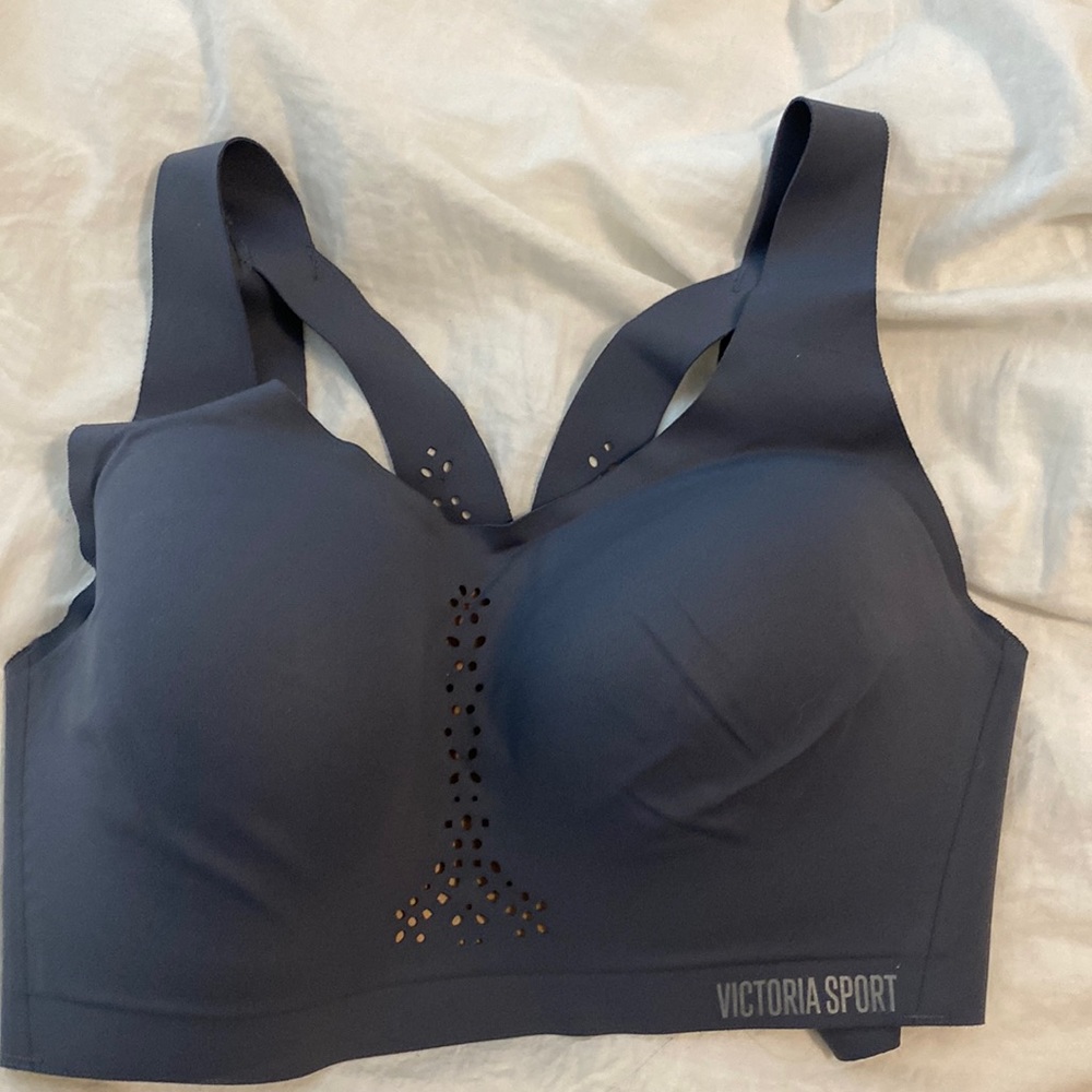 Victoria Sport Sports Bra